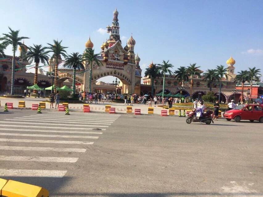 西安樂華歡樂世界仿真大王椰 西安樂華歡樂世界仿真大王椰