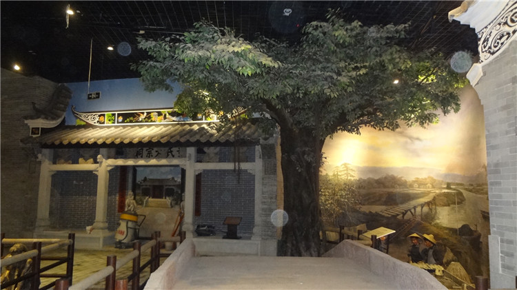 佛山南海石景宜博物館仿真榕樹(shù) 佛山南海石景宜博物館仿真榕樹(shù)