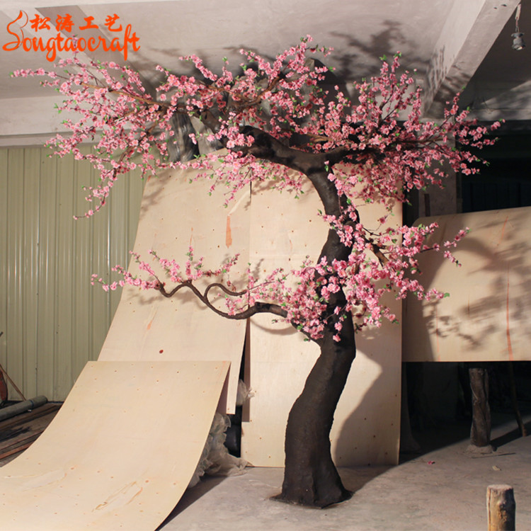 客廳仿真桃花樹