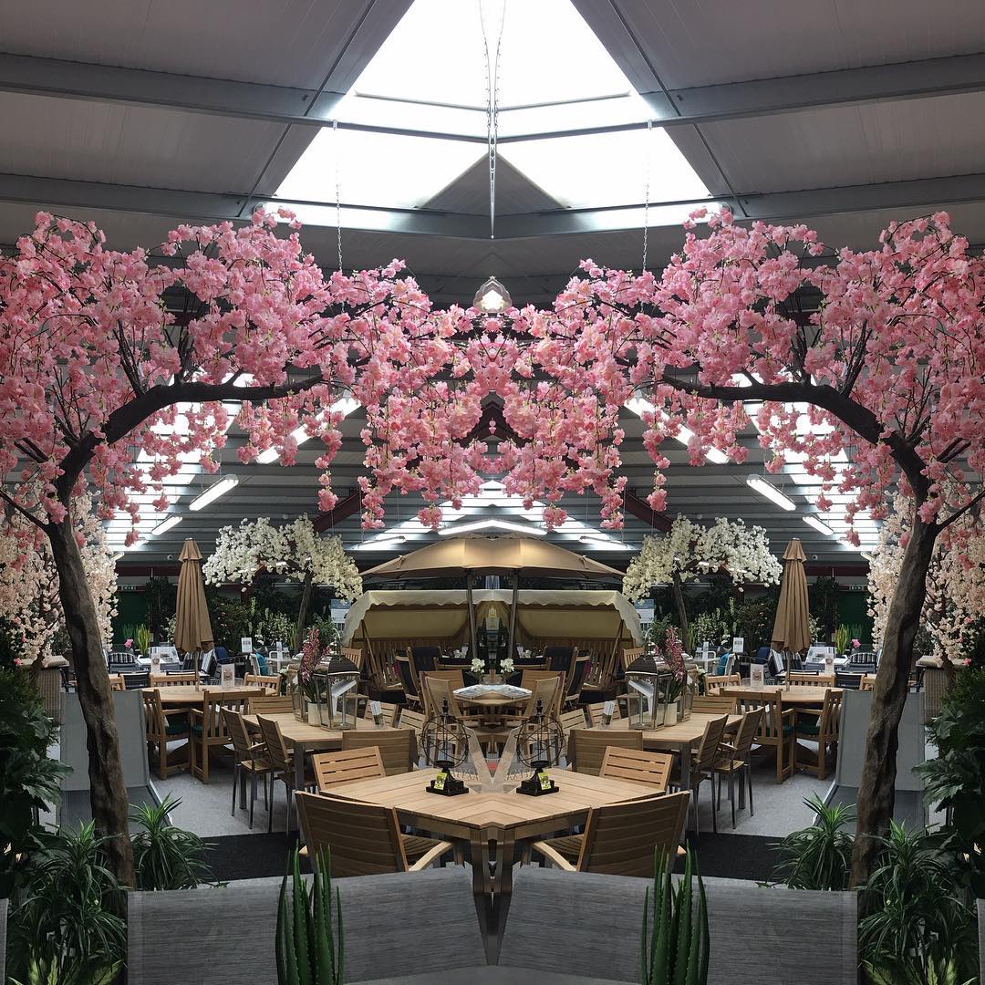 門(mén)店內(nèi)裝飾這樣的仿真樹(shù)，確是不錯(cuò)的選擇