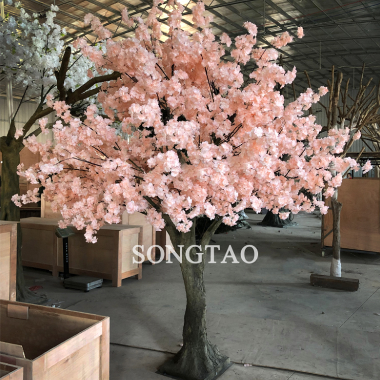 粉色人造櫻花樹
